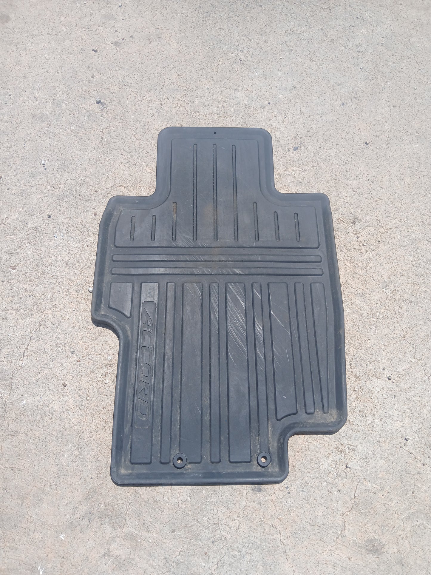 Alfombra Goma Delantera Honda Accord