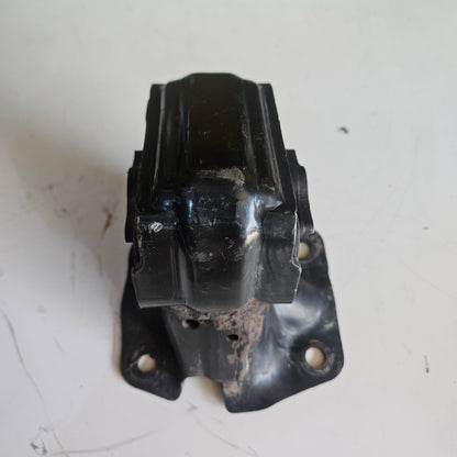 Base Soporte de Motor Jeep Liberty