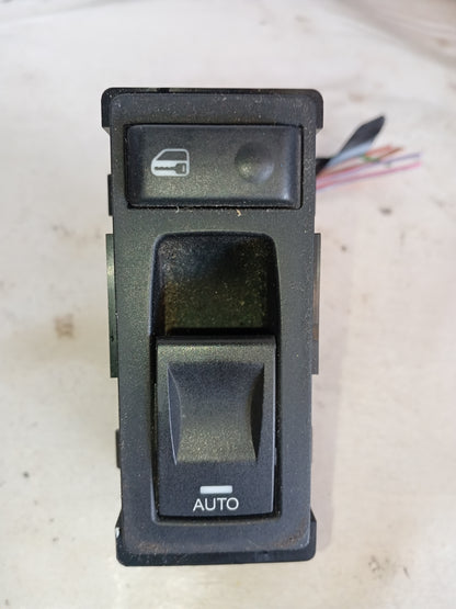 Mando Eleva Vidrio Dodge Charger 2007