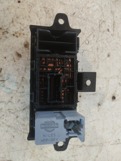 Mando Retrovisor Nissan Tiida
