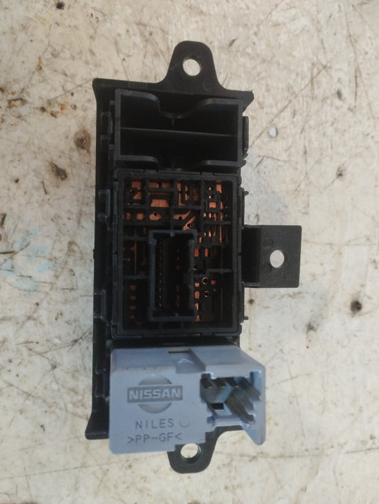 Mando Retrovisor Nissan Tiida