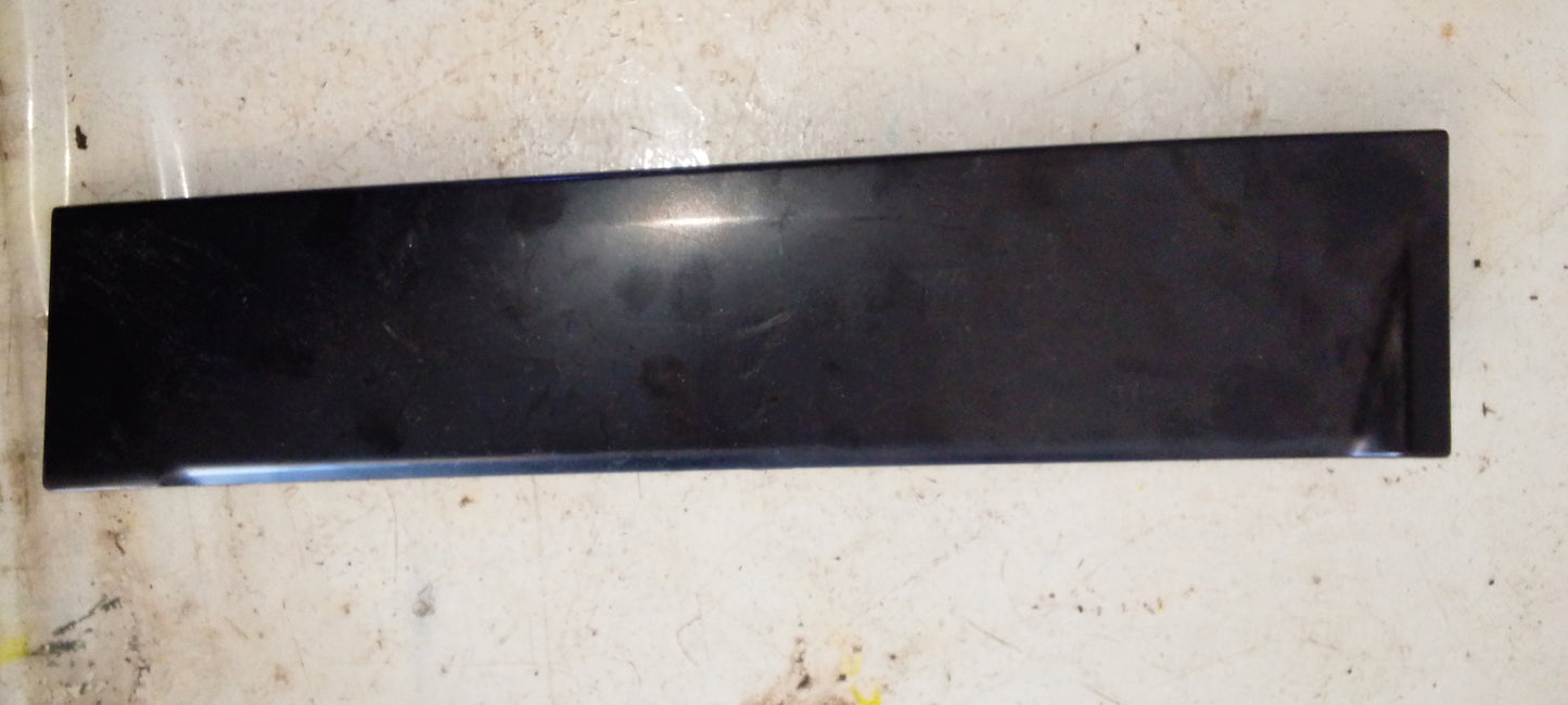 Moldura Externa Ventana Puerta Delantera Mazda 5