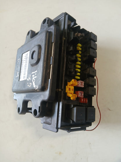 Fusilera Interna con Modulo BCM Jeep Liberty 3.7 2002 2006