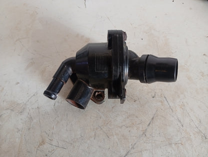 Toma De Agua Plastica con Termostato Honda K24A4