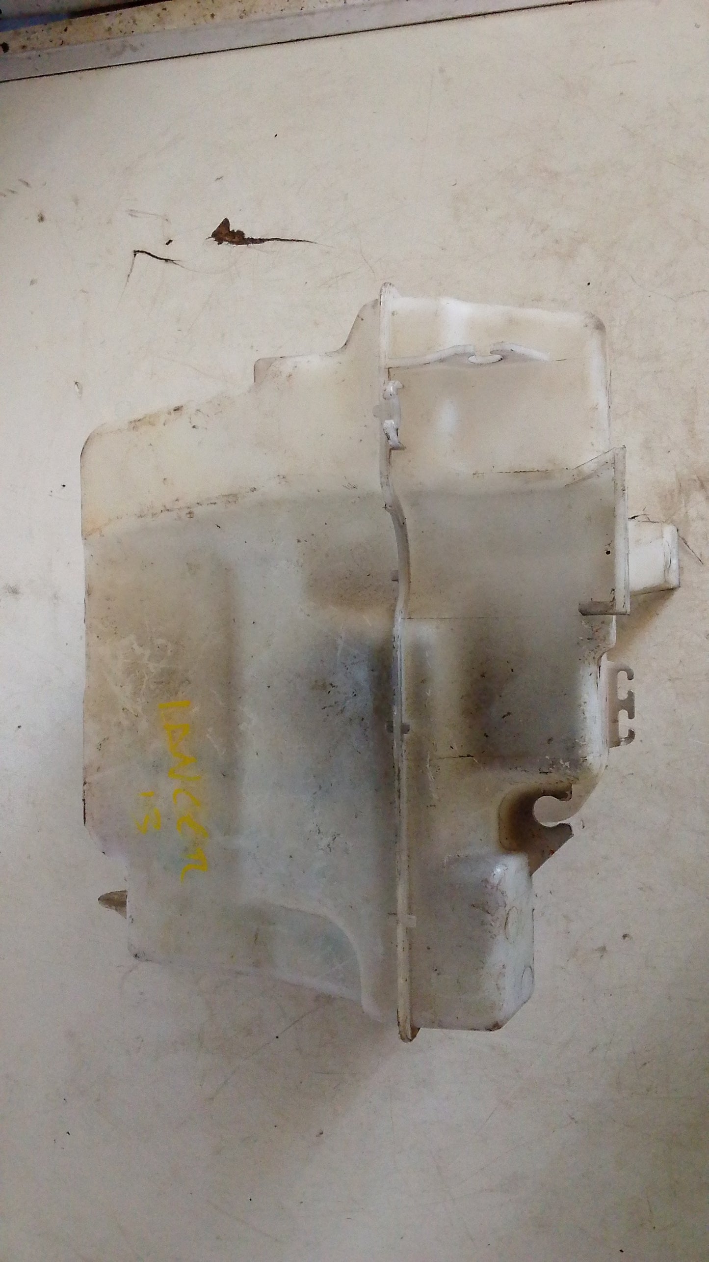 Envase Deposito Limpiaparabrisa Mitsubishi Lancer 2013