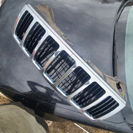 Parrilla Delantera Frontal Jeep Grand Cherokee 2004